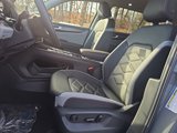 New 2025 Volkswagen Atlas Peak Edition SE image 3