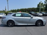 Used 2023 Toyota Camry SE image 4