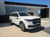 New 2025 Lincoln Navigator Reserve image 3