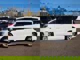 Used 2023 Chrysler Pacifica Touring-L image 6
