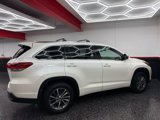 Used 2017 Toyota Highlander XLE image 4