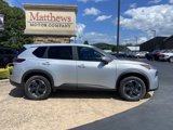Used 2024 Nissan Rogue SV image 4
