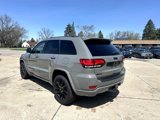 Used 2020 Jeep Grand Cherokee Laredo image 4