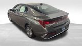 Used 2024 Hyundai Elantra SEL image 3