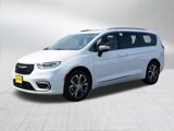 New 2025 Chrysler Pacifica Pinnacle image 3