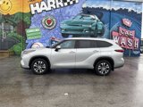 Certified 2022 Toyota Highlander XLE image 2