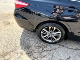 Used 2016 Toyota Camry SE image 6