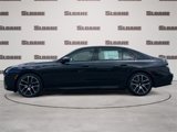New 2026 BMW 750e xDrive image 2