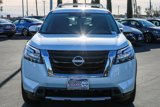 New 2025 Nissan Pathfinder SL w/ SL Premium Package image 2