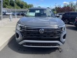 New 2025 Volkswagen Atlas Peak Edition SE image 4