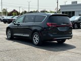 Used 2022 Chrysler Pacifica Limited image 6