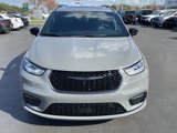 New 2025 Chrysler Pacifica Premium image 2