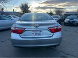 Used 2016 Toyota Camry LE image 5