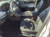 Used 2025 Jeep Compass Latitude image 2