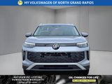 New 2025 Volkswagen Tiguan SE image 2