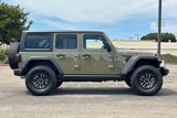 New 2025 Jeep Wrangler Unlimited Rubicon w/ XTREMEE 35" Tire Package image 4