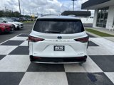 Used 2025 Toyota Sienna Platinum image 4