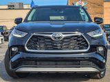 Used 2024 Toyota Highlander Platinum image 4