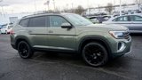 New 2025 Volkswagen Atlas SE image 4