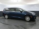 New 2025 Chrysler Pacifica Select image 3