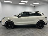 Used 2025 Porsche Cayenne image 3