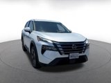 Used 2024 Nissan Rogue SV image 3