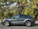 Certified 2024 Porsche Macan image 2