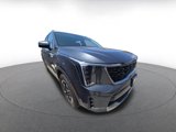 Used 2024 Kia Sorento S image 2
