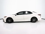 Used 2024 Toyota Camry SE image 4