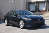 Used 2018 Toyota Camry LE image 3