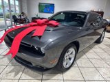 Used 2023 Dodge Challenger SXT image 3