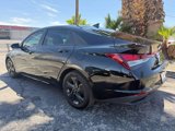 Used 2022 Hyundai Elantra SEL w/ Convenience Package image 3
