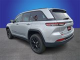 Used 2024 Jeep Grand Cherokee Altitude image 6