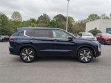 New 2025 Mitsubishi Outlander SE image 2