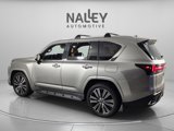 Used 2022 Lexus LX 600 4WD w/ Luxury Package image 3
