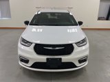 New 2025 Chrysler Pacifica Select image 3