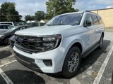 New 2025 Ford Expedition Active image 3