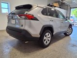 Used 2022 Toyota RAV4 LE image 3