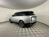 Certified 2023 Land Rover Range Rover SE image 3