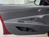 Used 2025 Hyundai Elantra SE w/ Cargo Package image 3