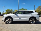 New 2025 Mitsubishi Outlander SE image 6