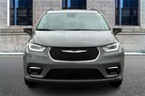Used 2022 Chrysler Pacifica Touring-L image 3