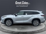 New 2025 Toyota Highlander Platinum image 2