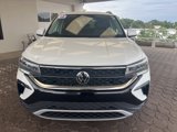 Used 2022 Volkswagen Taos SE image 2