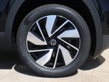 New 2025 Volkswagen Atlas SEL image 5