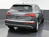Used 2024 Audi Q5 2.0T Premium w/ Convenience Package image 3