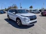 New 2025 Mitsubishi Outlander SE image 3