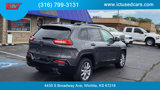 Used 2018 Jeep Cherokee Latitude image 2