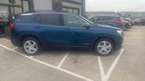 Used 2020 GMC Terrain SLE w/ Driver Convenience Package image 3