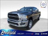 New 2024 RAM 2500 Tradesman w/ Chrome Appearance Group image 3